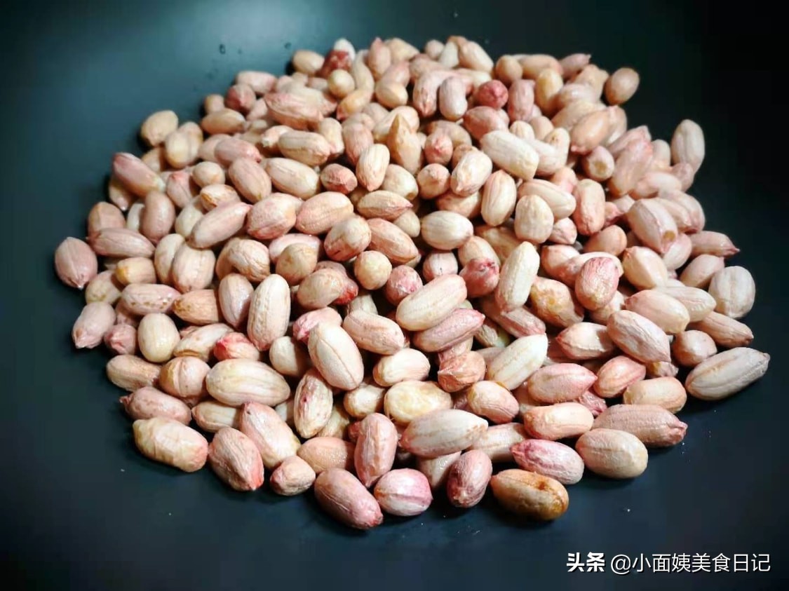 女人到了40岁建议多吃这几样,女性过了40岁推荐常吃3种食物