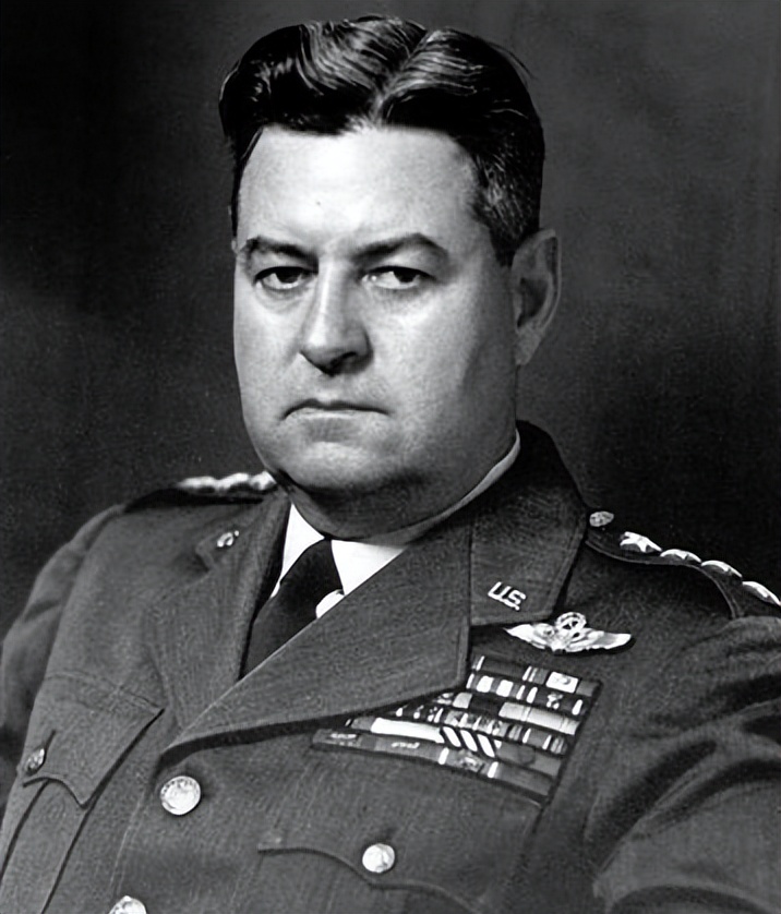 柯蒂斯李梅性格,柯蒂斯李梅简介