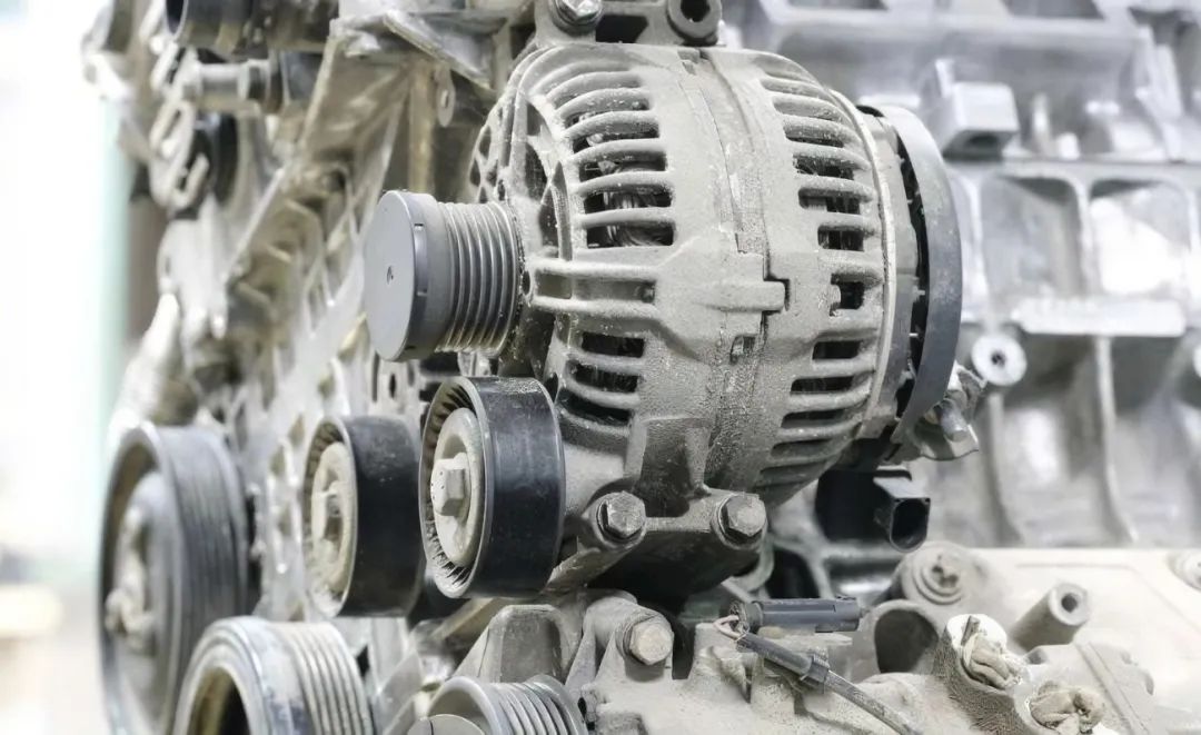 比亚迪新能源车电瓶终身免费吗,比亚迪纯电动都是终身换电瓶吗