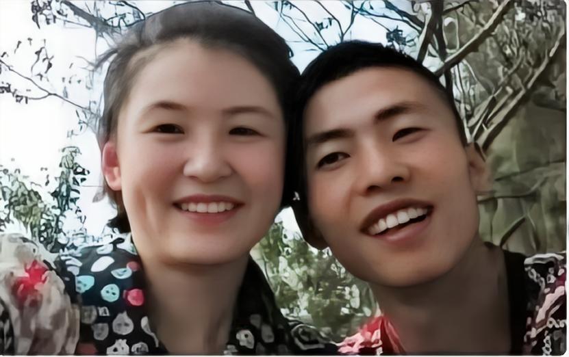 男子负债照顾植物人女友,男子举债20万照顾植物人女友