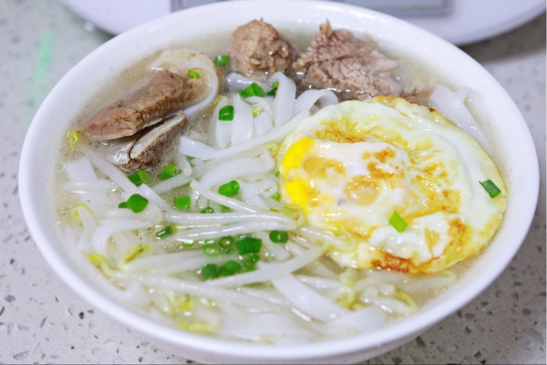 娴欐睙琚綆浼扮殑瀹濊棌缇庨灏忛晣,娴欐睙灏忎紬鏃呮父灏忓煄缇庨