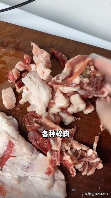 7小时熬汤不如勺三花淡奶，绝命毒师掀翻餐饮界，全是科技和狠活