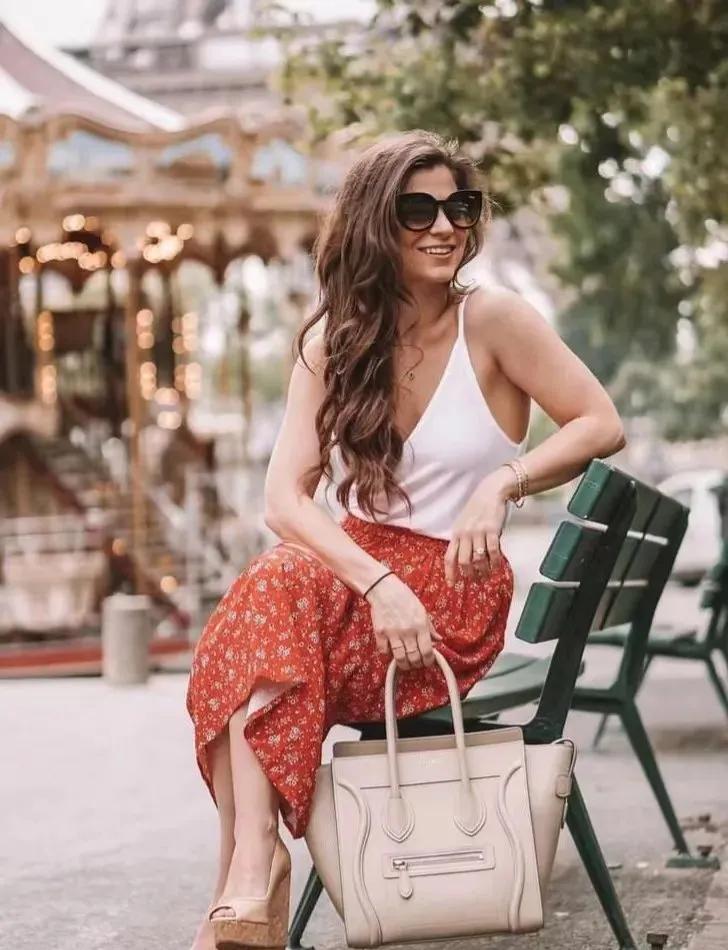 “狂飙”大嫂好会背包，看着好眼馋啊！