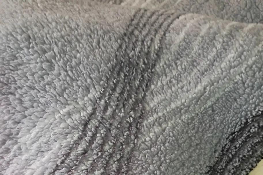 适合冬天睡的床上四件套怎么选？牛奶绒、珊瑚绒、纯棉有啥区别？