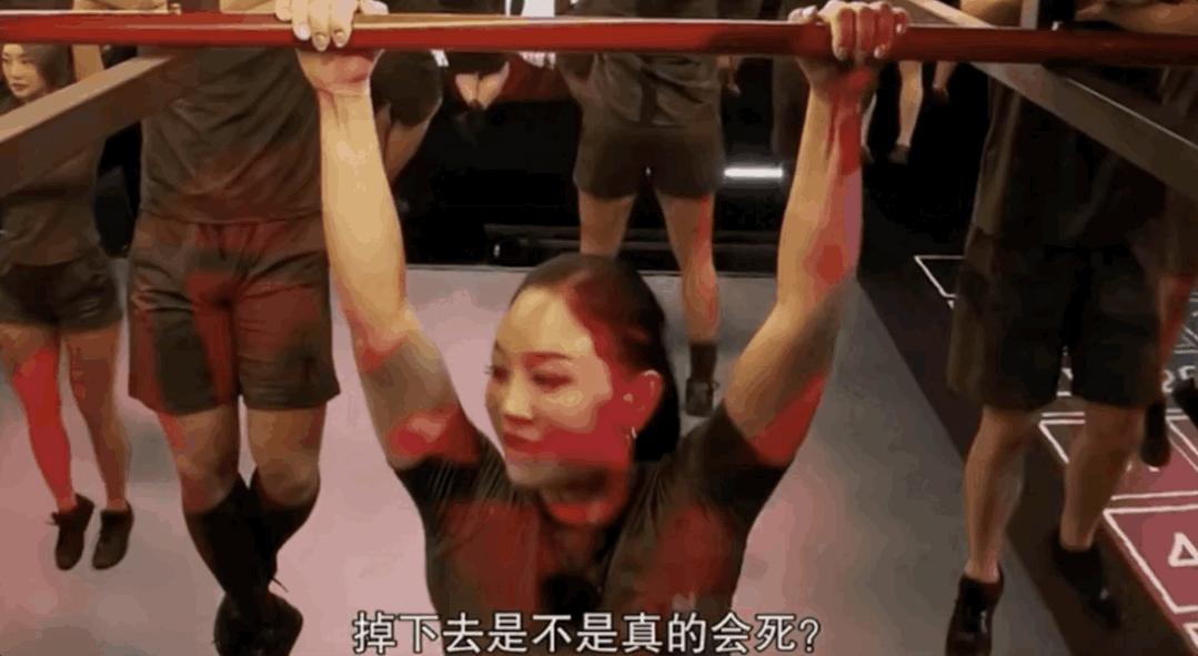 韩国人痴迷健身,韩国人在健身房运动