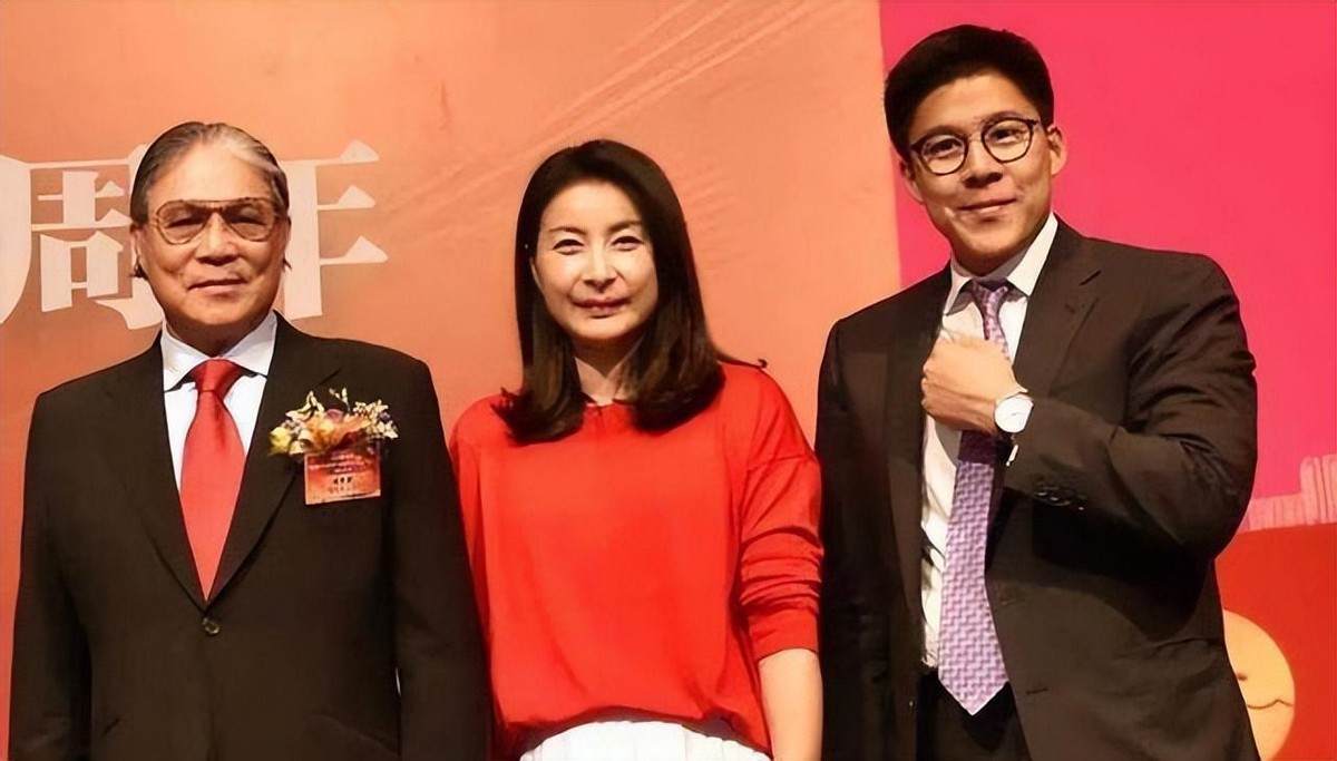 霍启刚郭晶晶在香港的地位,霍启刚郭晶晶香港媒体评价