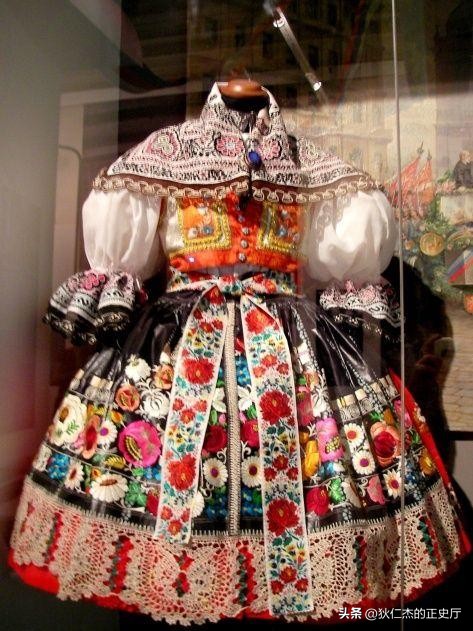 墨西哥的服饰有什么特点,墨西哥服饰