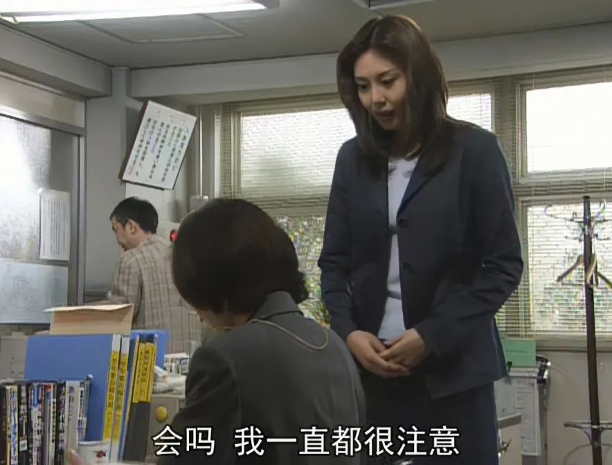 美人新剧尺度拉满，黑屋诱惑加激情肉搏，这么敢拍还是被吊打？