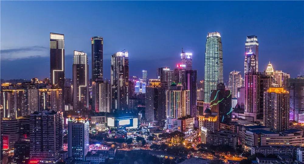 重庆和成都你更看好谁,成都和重庆哪个适合定居