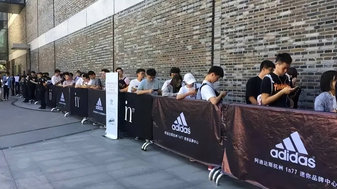 现在的攀比风气有多严重,大学攀比风严重