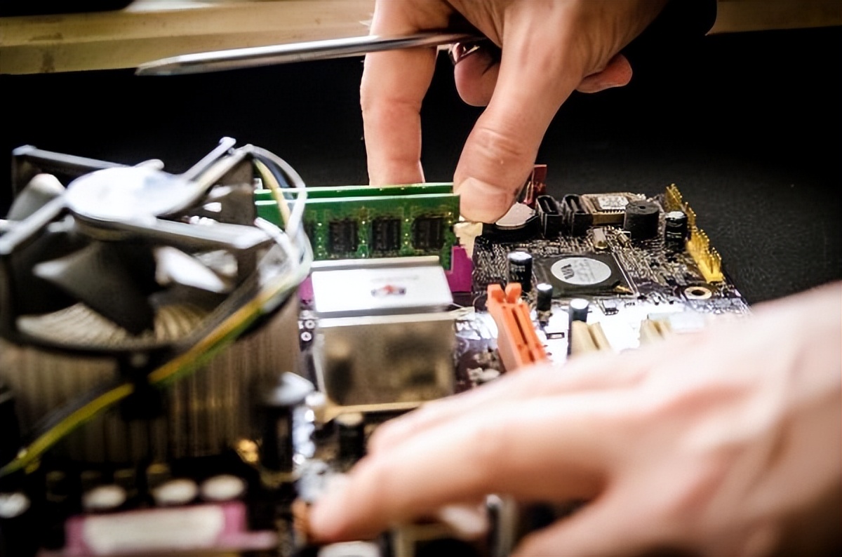 电脑开不了机windows未能启动,电脑开不了机进不去bios怎么回事