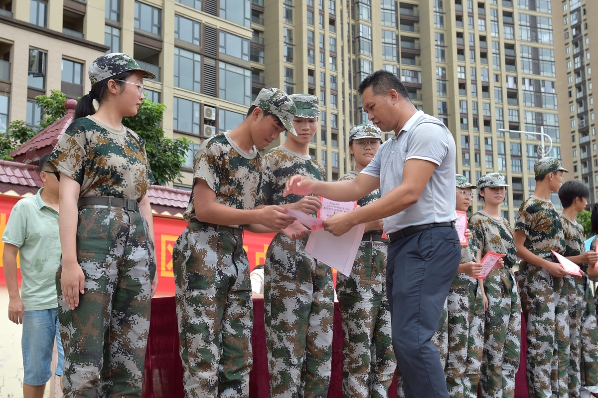 桂林各校军训精彩回顾,广西军训队列操