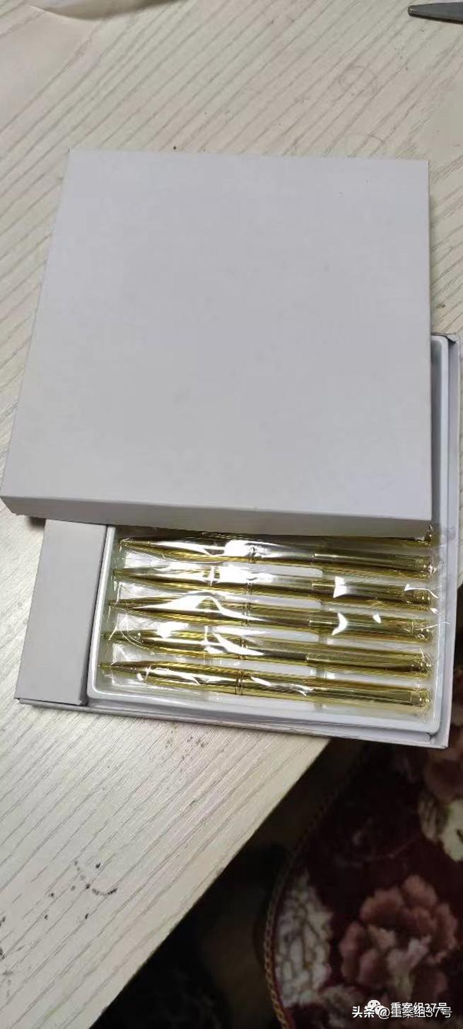 “圆珠笔里藏真刀”背后：隐藏在校园周边文具店的危险