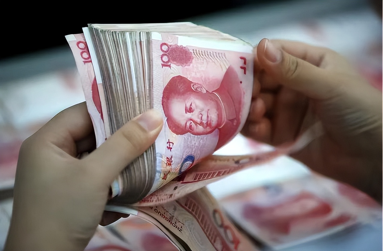 大学生频繁使用现金意味着什么,当代大学生用现金意味着什么