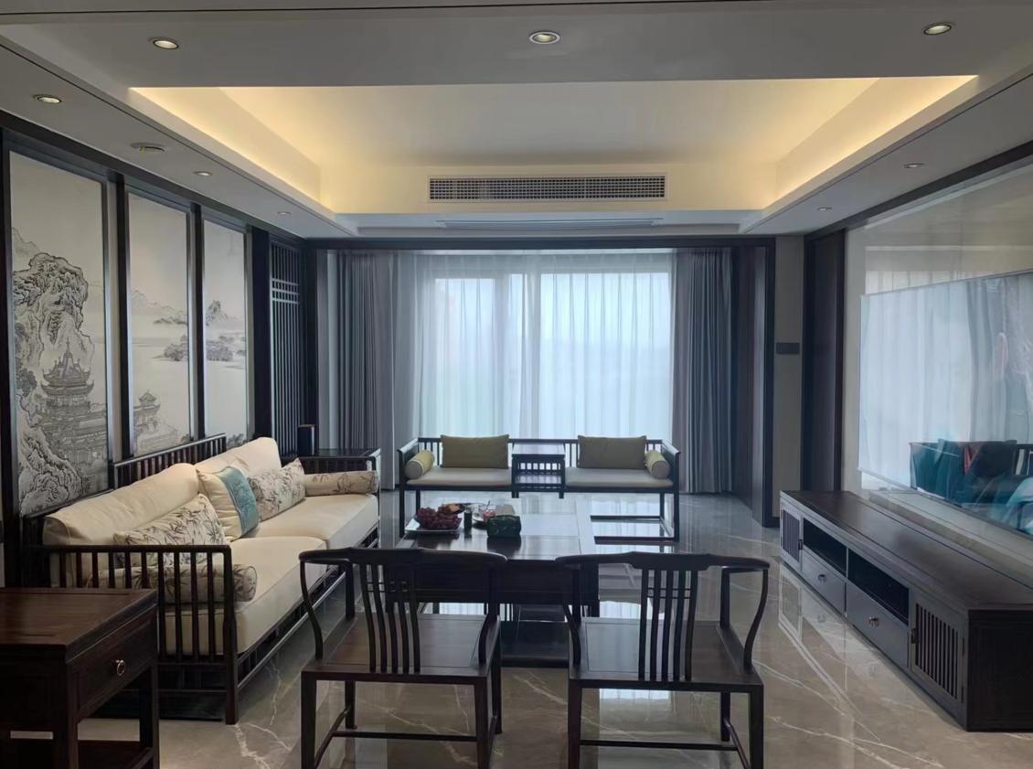 挂机和风管机和中央空调的区别,装修空调用风管机好还是用挂机好