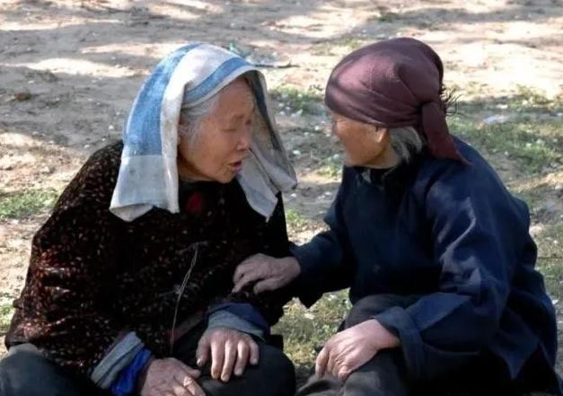 浙江龙泉发现古墓,深山发现古墓宝藏