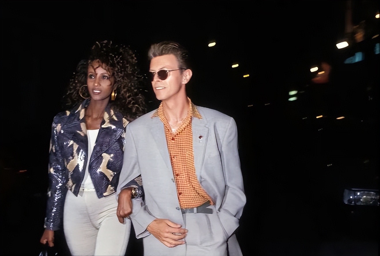 大卫鲍伊时尚风格,大卫鲍伊和妻子伊曼