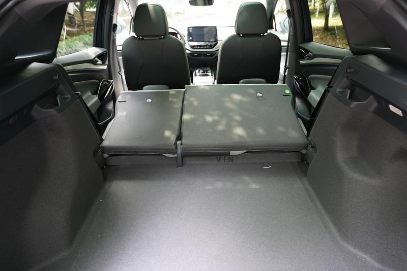 id4crozz基础版夜间灯光,id4crozz高性能版本提速