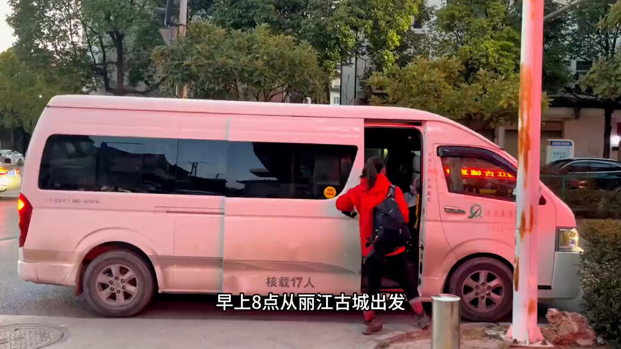 虎跳峡一日徒步多少时间,此生必去云南虎跳峡徒步