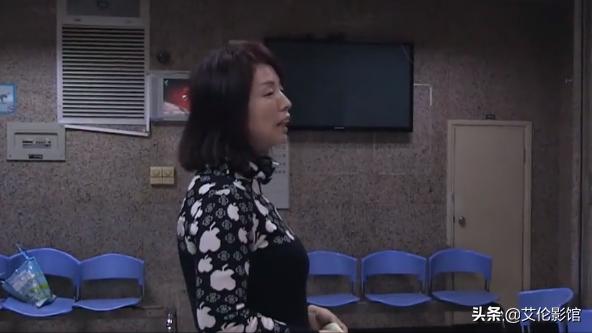 湖北36岁女子怀孕27周羊水破了，医生判定宝宝救不活，女：保孩子