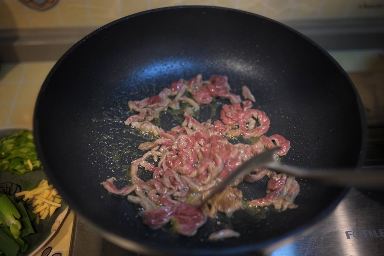 九阳大磨王爆炒不粘锅试用评价,九阳晶钻不粘锅和大磨王不粘锅