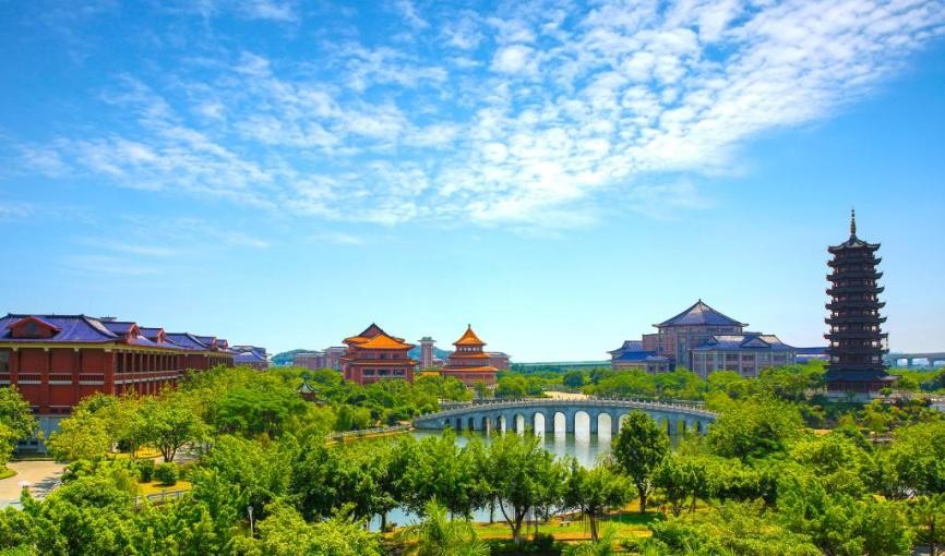 心动不止一面！为什么选择南方医科大学，“十大报考理由”助你启程一流！