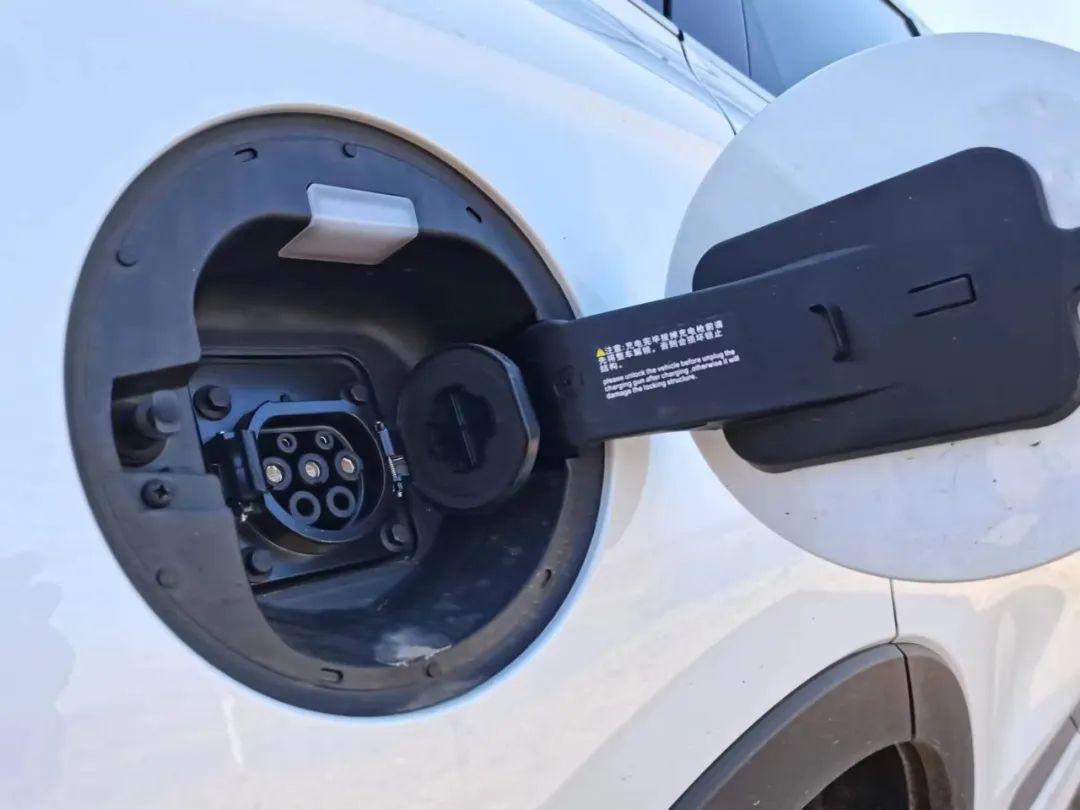 新能源送的充电桩是慢充还是快充,新能源快充头和慢充头有啥区别