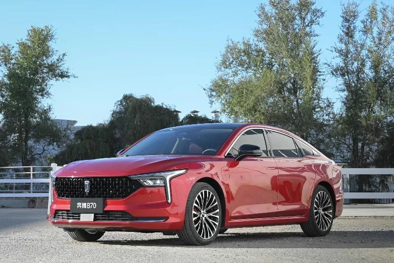 奔腾b70和a级车对比,奔腾b70突破100万公里