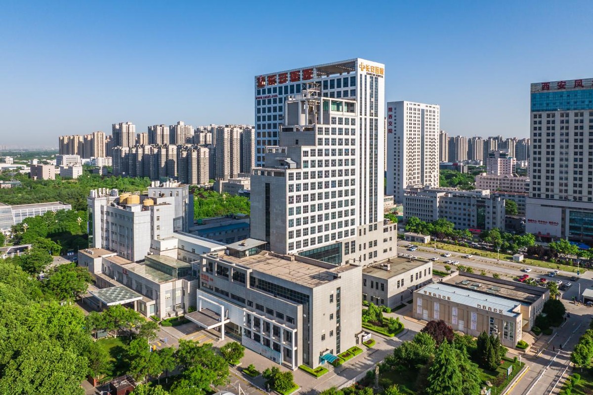 西安经开区30年30人|长安医院首任院长杜培元：经开区第一家民营医院凭实力惠及北城人民