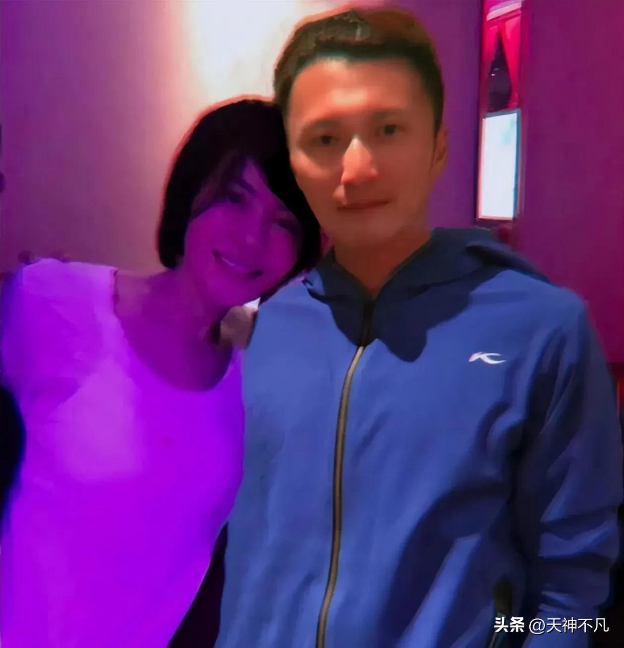 谢霆锋谈王菲真实同框照片,王菲谢霆锋旧照罕见曝光