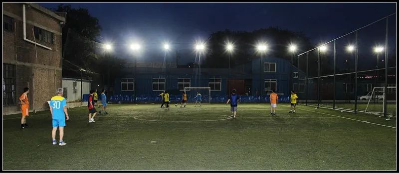 门将小场战术,职业球员没有门将能打多远射门