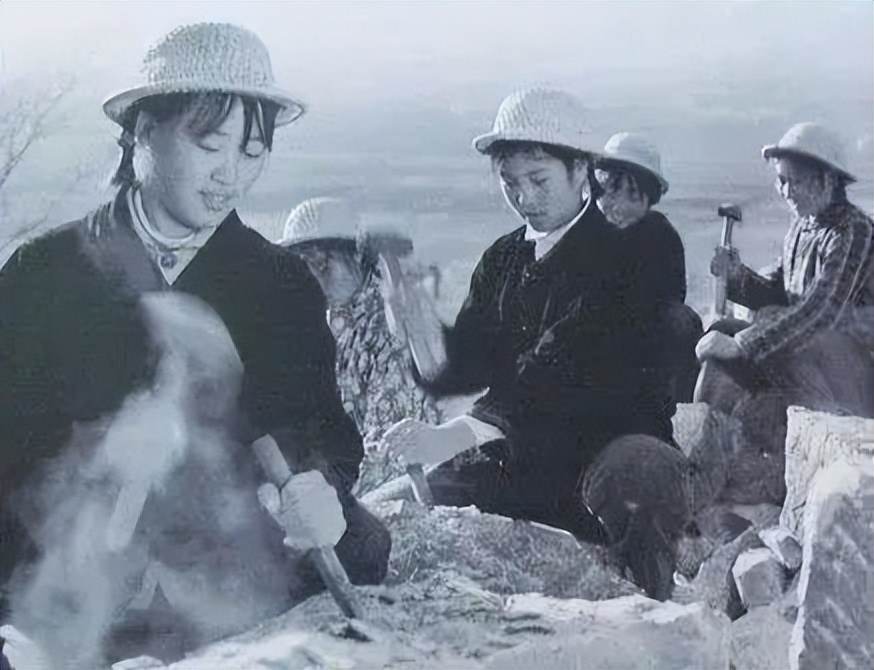 红旗渠是世界工程奇迹吗,20世纪70年代两大奇迹红旗渠