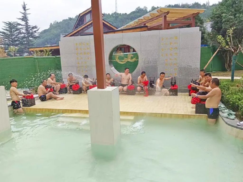 “三抓三促”行动进行时|橙星璀璨·开启新程瑶池温泉盛大开业