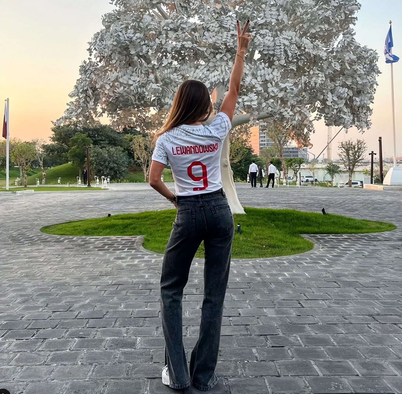 莱万结婚视频,波兰莱万年轻的时候