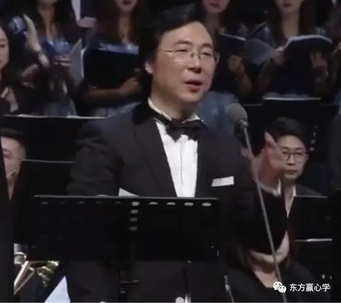 上海人怎么看炒股的人,上海人如何看张文宏