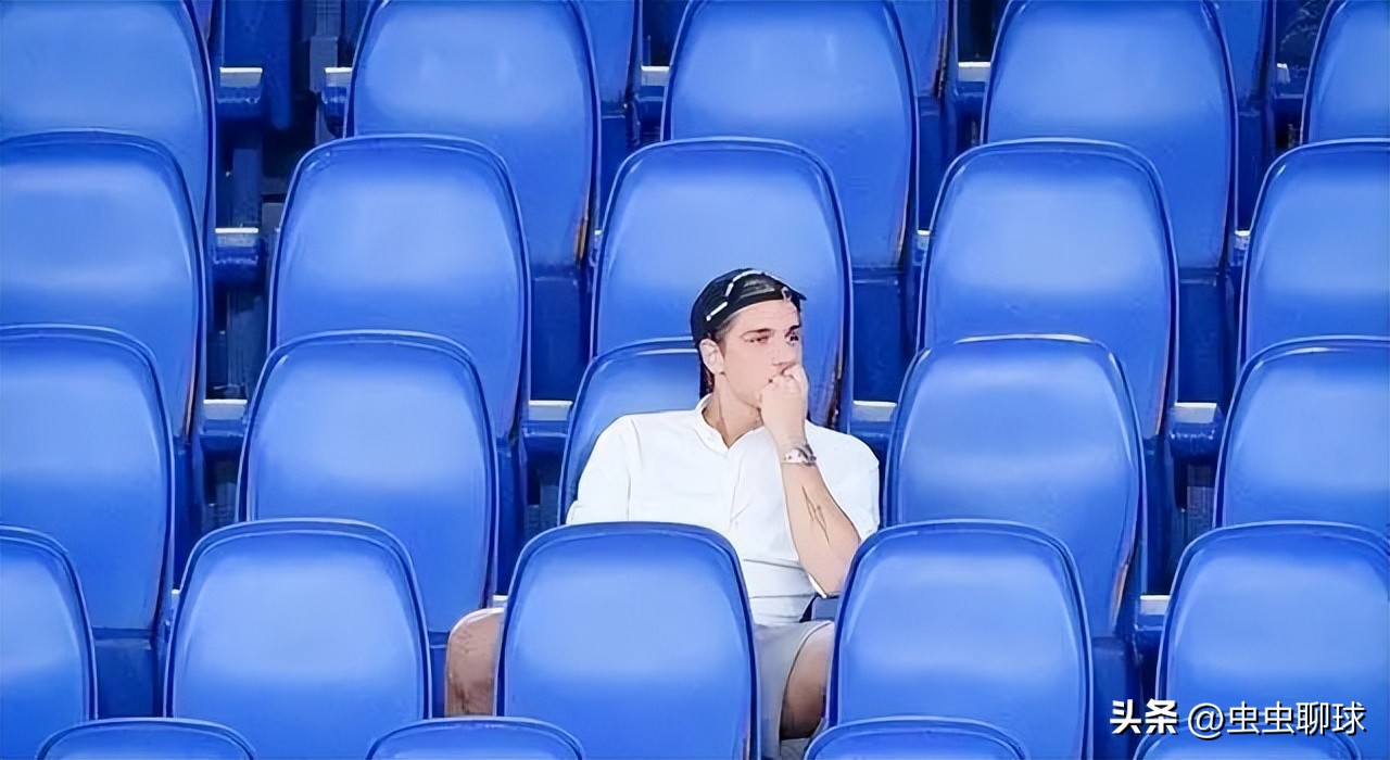 罗马出现内鬼吗!穆里尼奥又要走吗狂人变了吗为欧协杯功臣站台