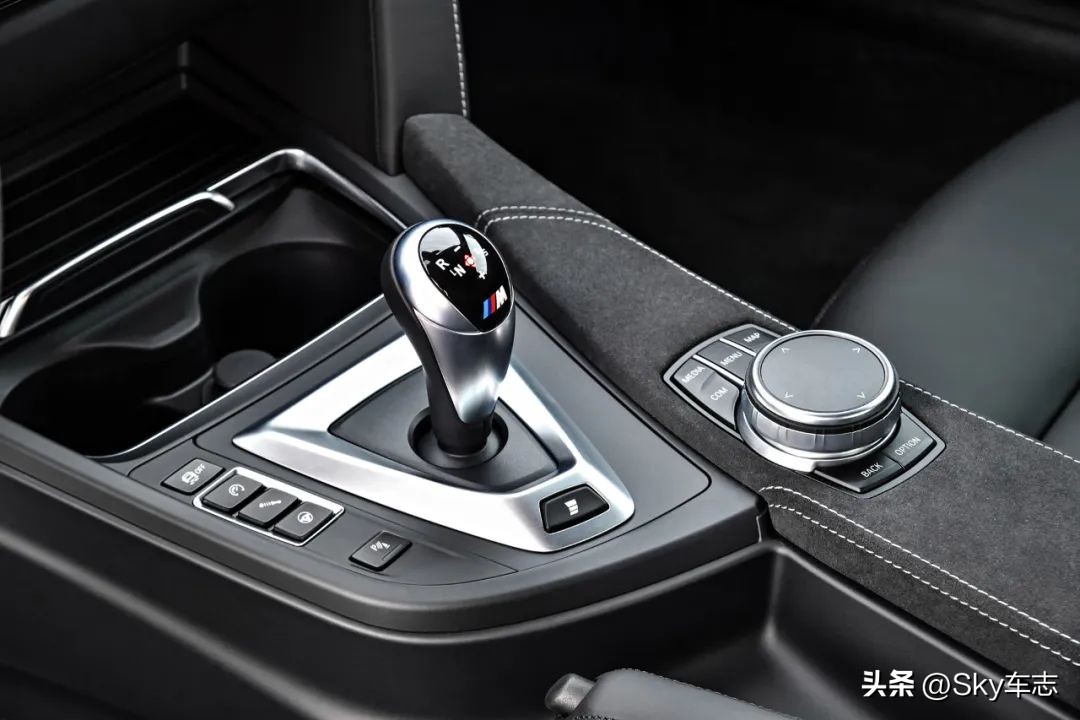 dct跟at怎么选择,dct与at哪一种好