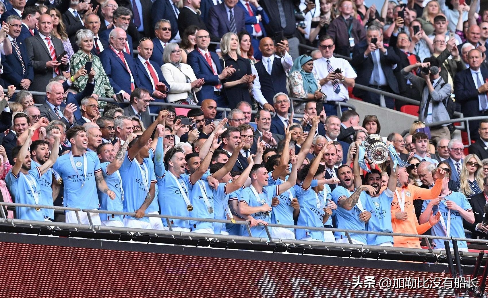 曼城足总杯夺冠瓜迪奥拉落泪,瓜迪奥拉赛后采访曼联足总杯