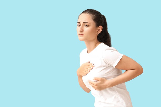 妈妈得了乳腺炎宝宝喂奶疼怎么办,哺乳妈妈胃疼怎么缓解最快方法