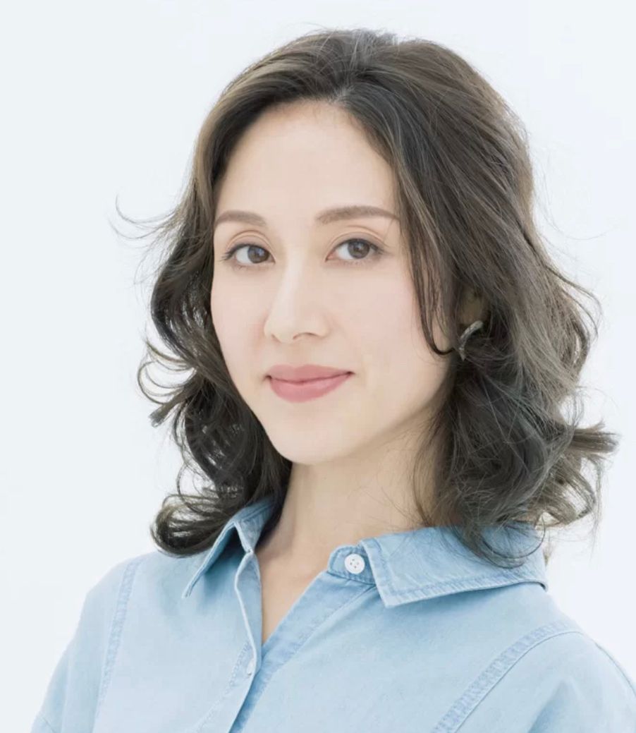 50岁大妈编好看发型教程,建议中年大妈留的发型超有气质款