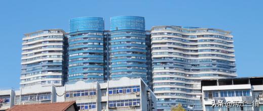 唏嘘曾经的成就,武汉别墅天花板