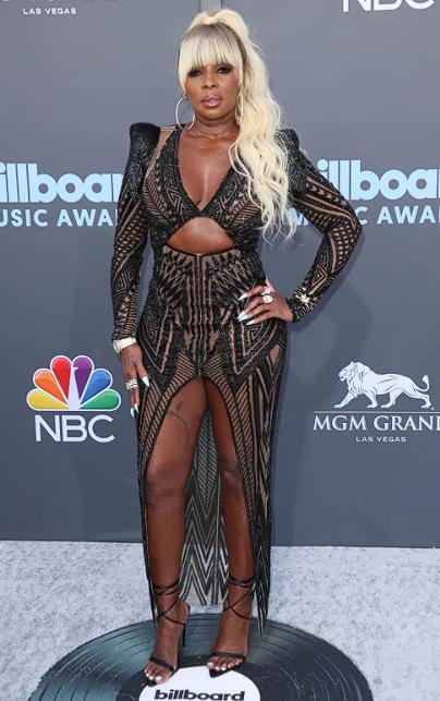 新一波的女明星撞衫来了,明星撞衫2022年版谁穿得最好