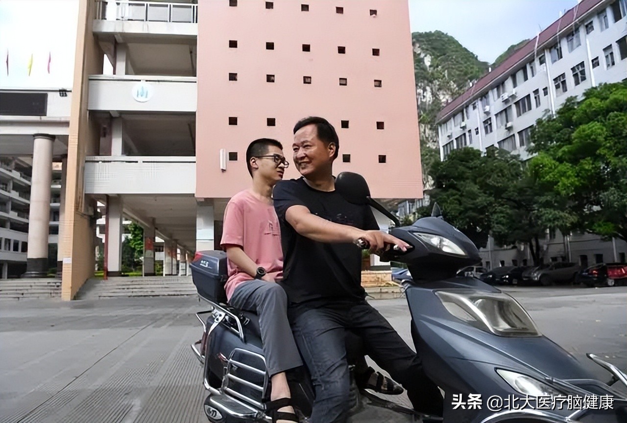 脑瘫上厦大,从重度脑瘫到北大学子