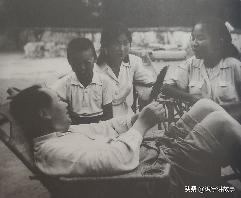 一次看个够！精心收集毛主席100张经典老照片，一起领略伟人风采