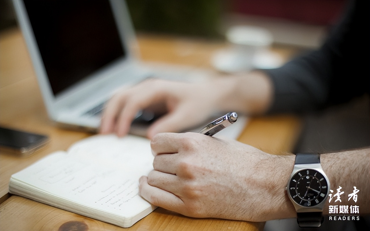 “一周10次，一个月4000元”陕西95后小伙上门代厨：隐秘的生活*规则潜**，再不懂就晚了