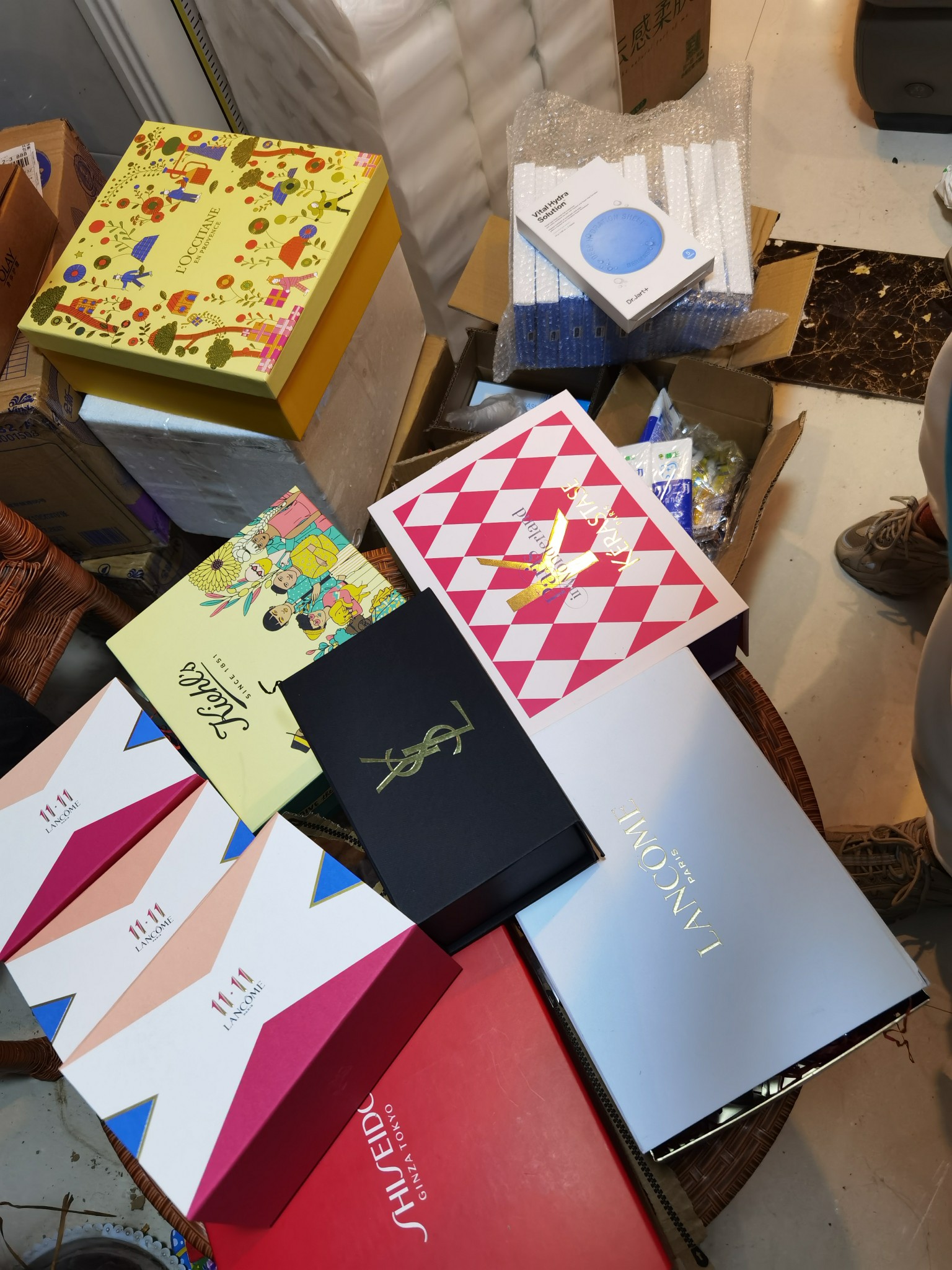 兰蔻大粉水怎么从五个维度去介绍,兰蔻粉水蓝水适合什么肤质