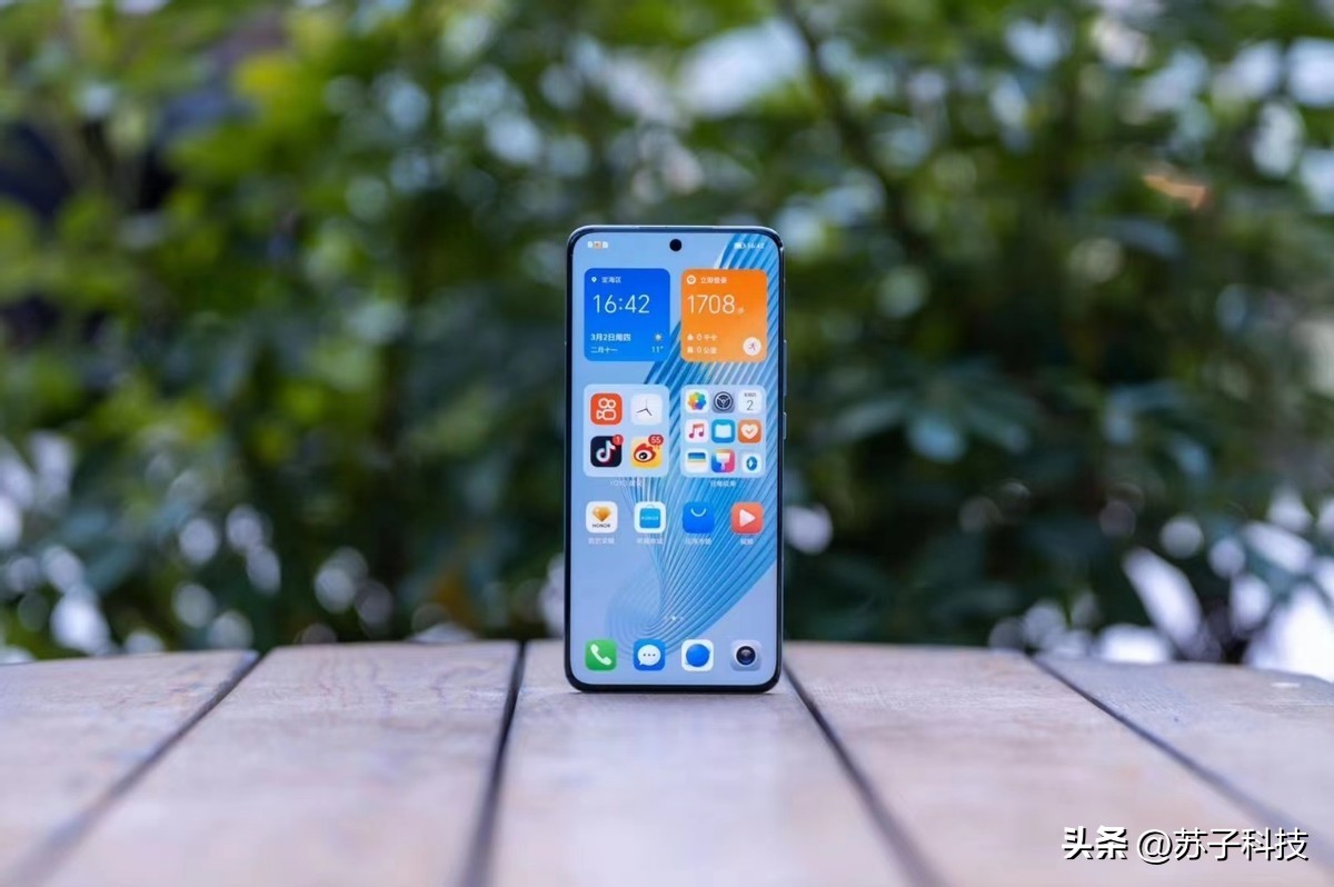 杀疯了！国产高端机“神仙打架”，这4款谁才是“机皇”？