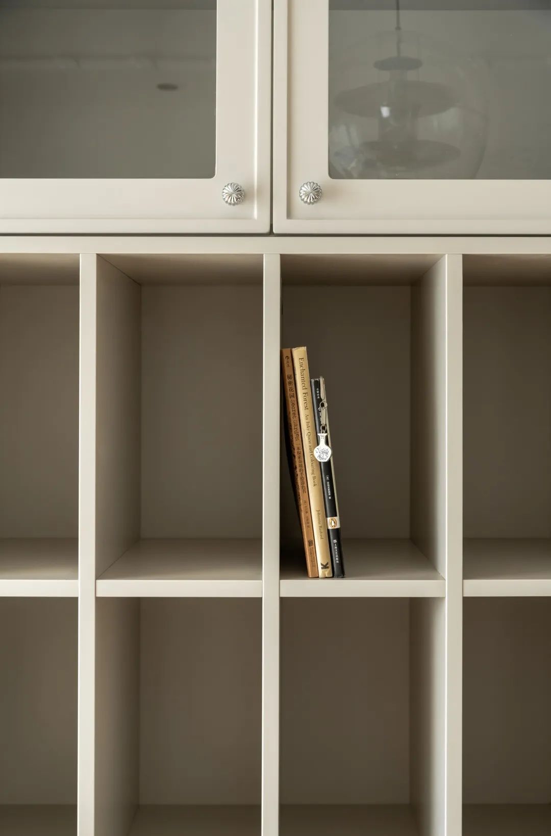 四川成都一个女人装修房子,12平方女主卧室装修