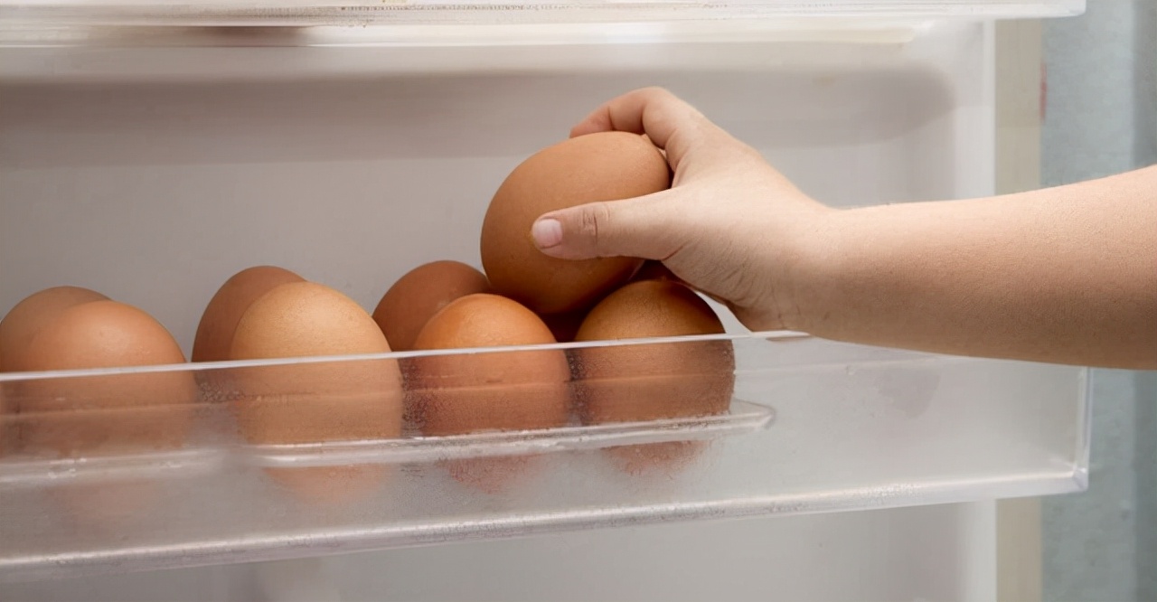 医生建议停止食用比味精还伤骨骼,水煮鸡蛋对肝脏有危害吗