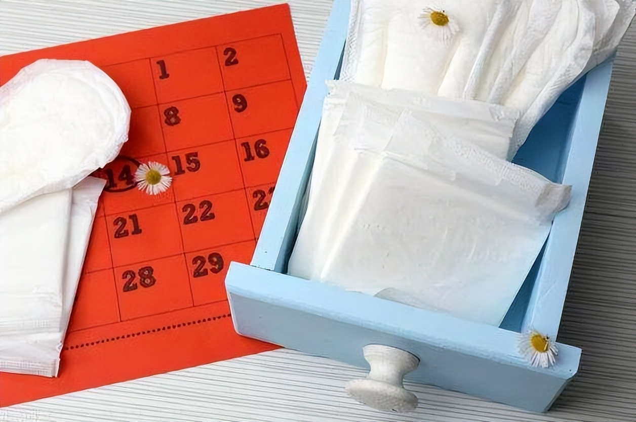 为什么月经结束后，会出现“褐色分泌物”呢？若是你也有，要重视